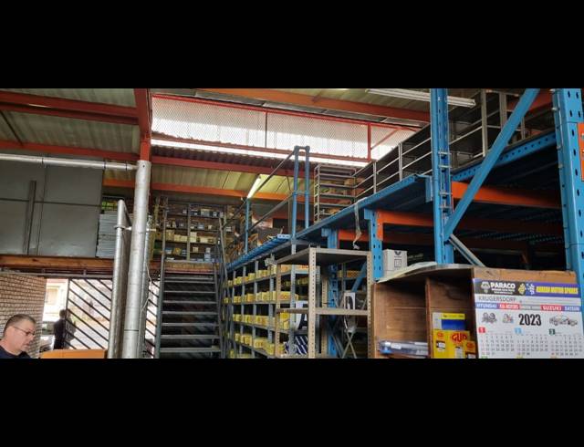 600M² WAREHOUSE FOR SALE IN KRUGERSDORP CENTRAL